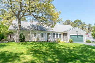 12 Tuckoosa Rd, Dennis, MA 02660