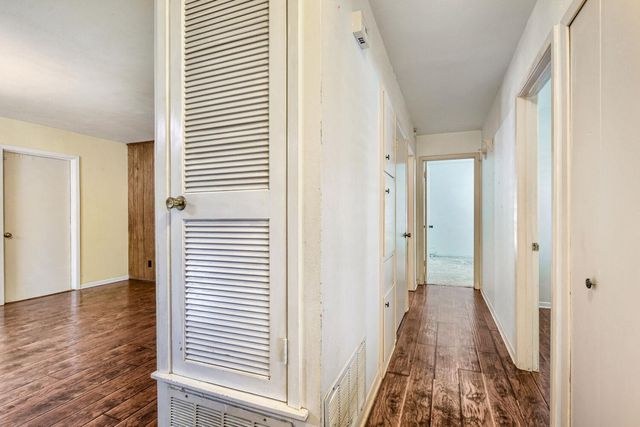 5001 Creekline DR, Austin, TX 78745