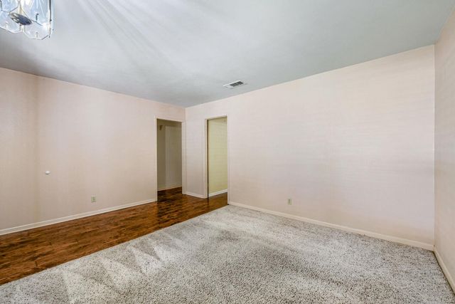 5001 Creekline DR, Austin, TX 78745