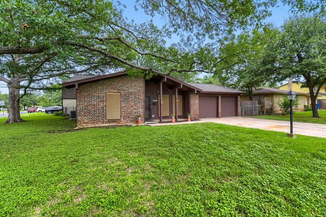 5001 Creekline DR, Austin, TX 78745
