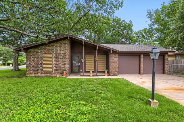 5001 Creekline DR, Austin, TX 78745