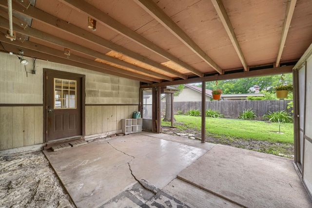 5001 Creekline DR, Austin, TX 78745