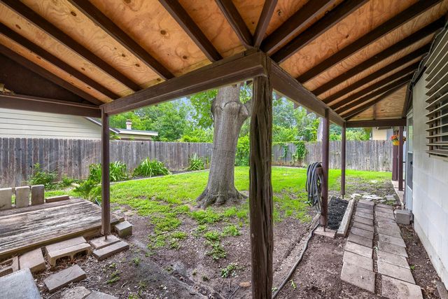 5001 Creekline DR, Austin, TX 78745