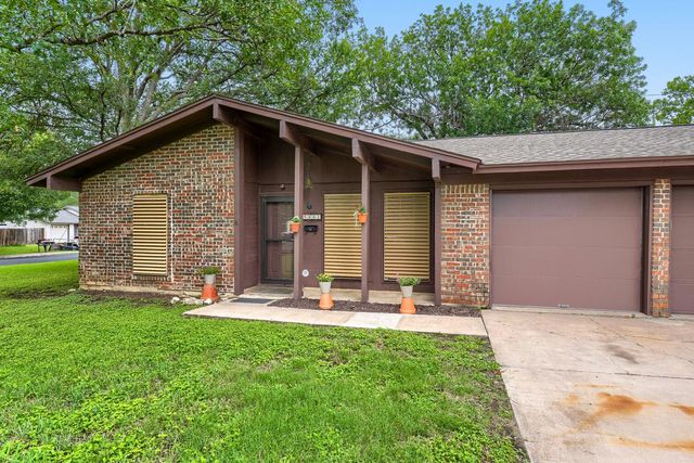 5001 Creekline DR, Austin, TX 78745