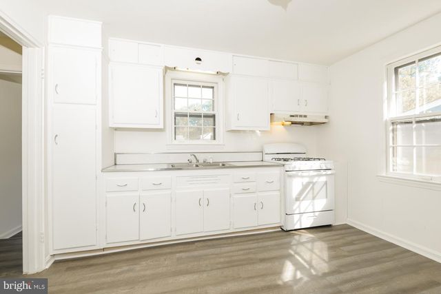 9713 52ND AVE, College Park, MD 20740