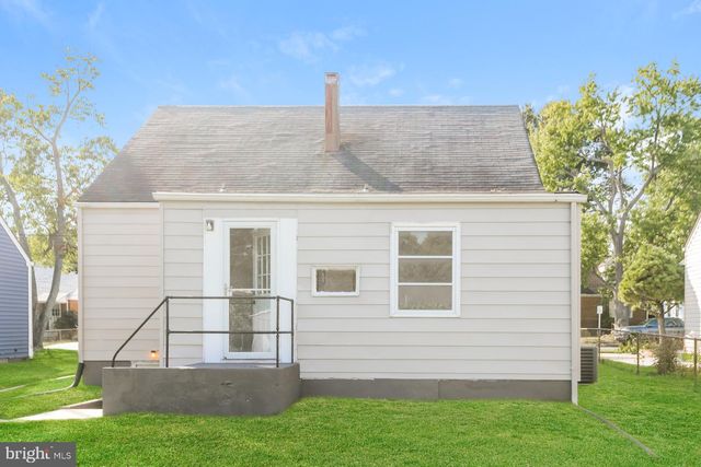 9713 52ND AVE, College Park, MD 20740