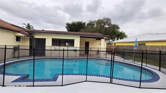 8755 SW 53rd Street, Cooper City, FL 33328