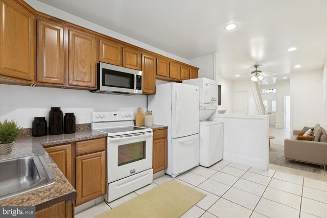 2219 N 10TH ST, Philadelphia, PA 19133