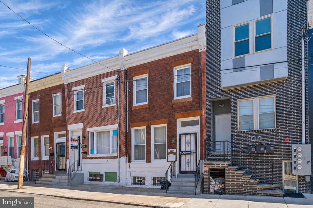 2219 N 10TH ST, Philadelphia, PA 19133