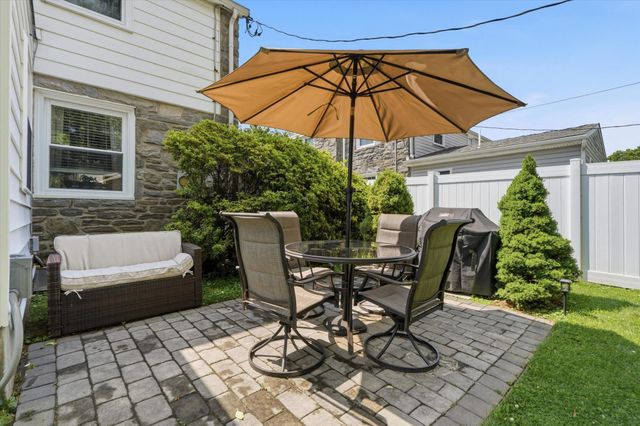 408 MAPLEWOOD RD, Springfield, PA 19064