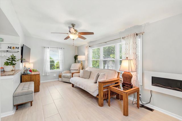 408 MAPLEWOOD RD, Springfield, PA 19064