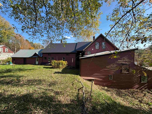 5 & 17 Berry Hill, Sheffield, VT 05866