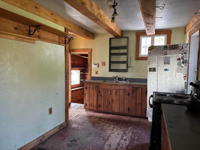 5 & 17 Berry Hill, Sheffield, VT 05866