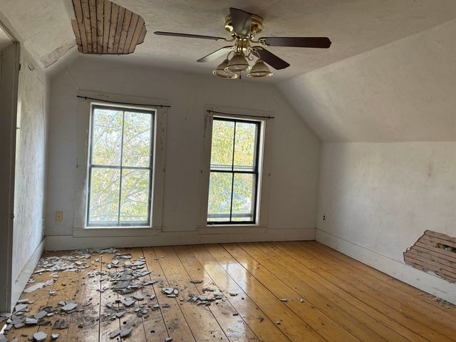 5 & 17 Berry Hill, Sheffield, VT 05866