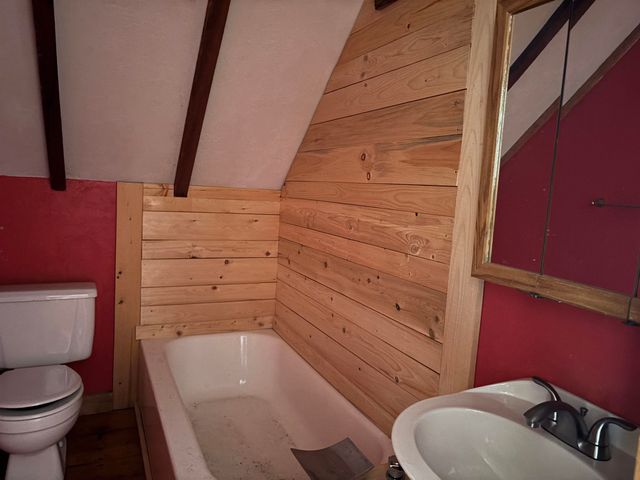 5 & 17 Berry Hill, Sheffield, VT 05866