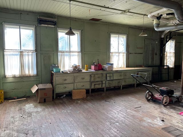 5 & 17 Berry Hill, Sheffield, VT 05866