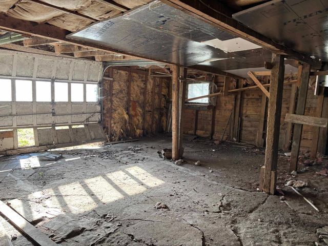 5 & 17 Berry Hill, Sheffield, VT 05866