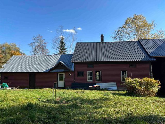 5 & 17 Berry Hill, Sheffield, VT 05866