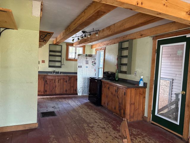 5 & 17 Berry Hill, Sheffield, VT 05866