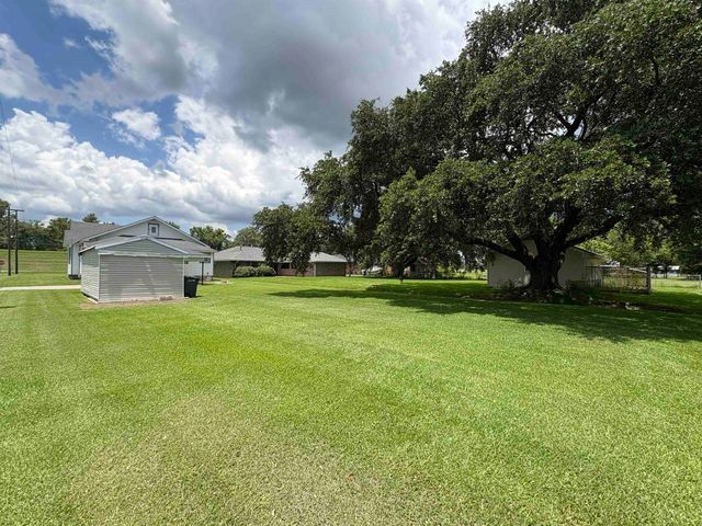1109 Simon St, Vacherie, LA 70090