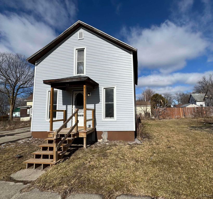 709 Atwater Street, Saginaw, MI 48601