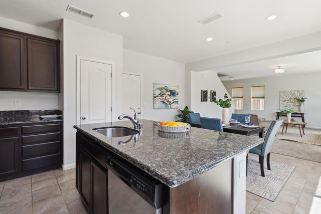 1336 Hughes St, Woodland, CA 95776