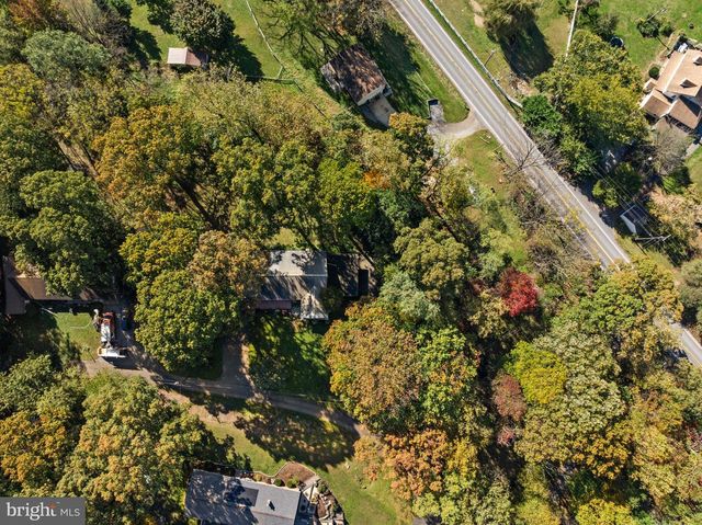 1011 WOODLAND DR, Quarryville, PA 17566