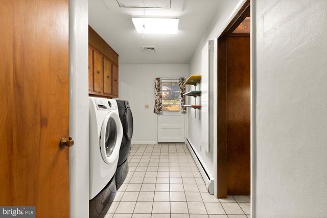 1011 WOODLAND DR, Quarryville, PA 17566