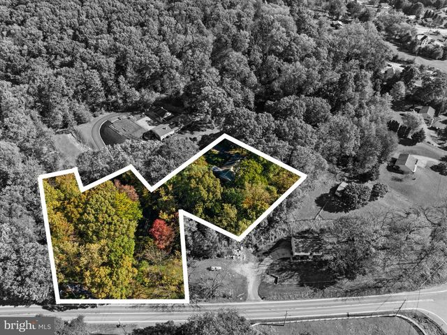 1011 WOODLAND DR, Quarryville, PA 17566