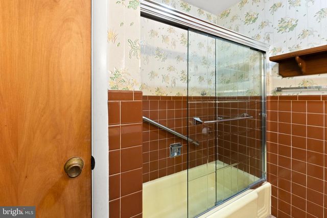 1011 WOODLAND DR, Quarryville, PA 17566