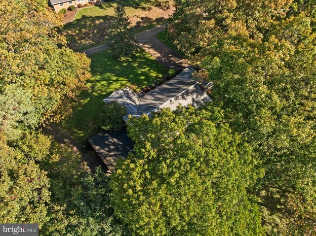 1011 WOODLAND DR, Quarryville, PA 17566