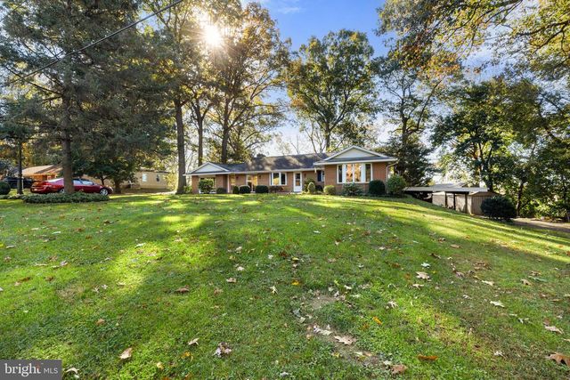 1011 WOODLAND DR, Quarryville, PA 17566