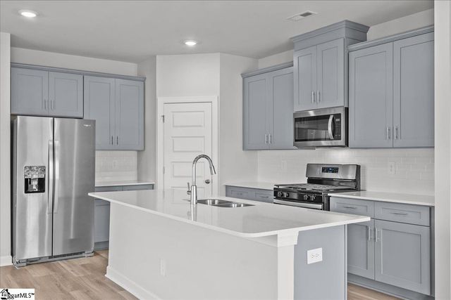 431 Blissful Court, Taylors, SC 29687