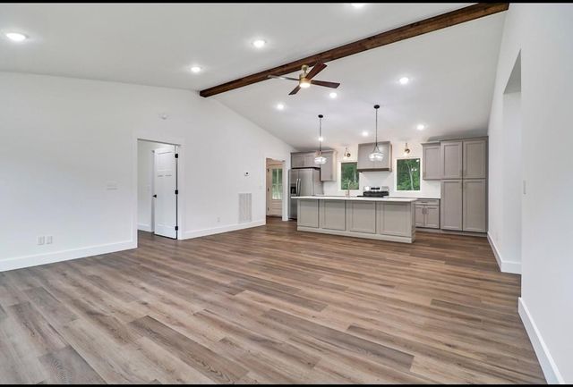 1259 Franklin Loop, Clarkrange, TN 38553
