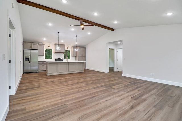 1259 Franklin Loop, Clarkrange, TN 38553
