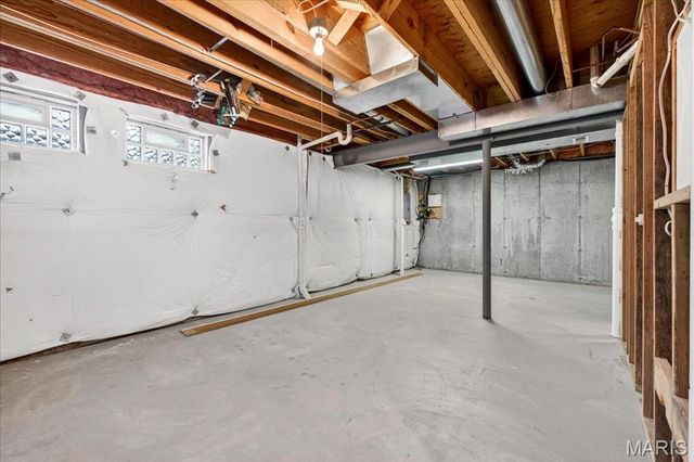 433 Spears Street, St Louis, MO 63127