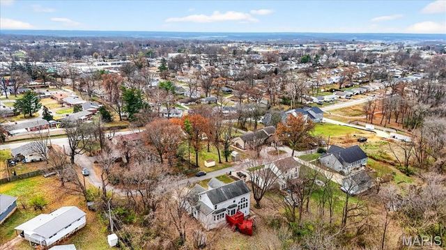 433 Spears Street, St Louis, MO 63127