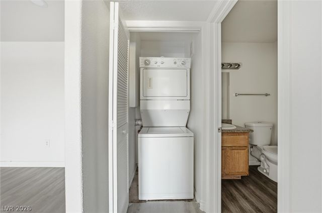 3318 North Decatur Boulevard 2114, Las Vegas, NV 89130