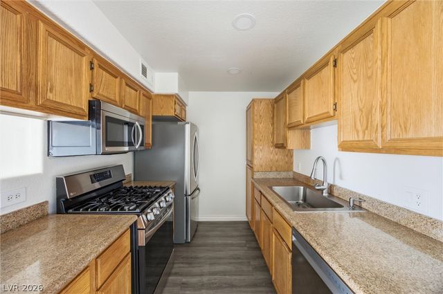 3318 North Decatur Boulevard 2114, Las Vegas, NV 89130