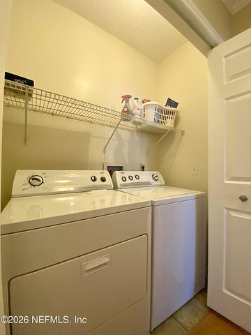 605 CLUBHOUSE Court, Jacksonville, FL 32256