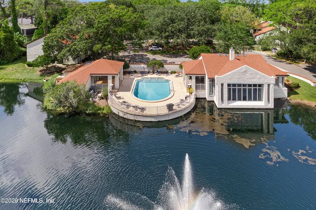 605 CLUBHOUSE Court, Jacksonville, FL 32256