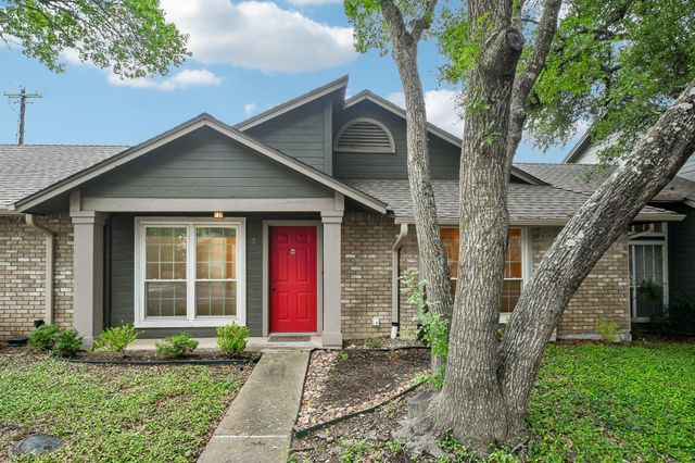 1015 E Yager LN 2, Austin, TX 78753