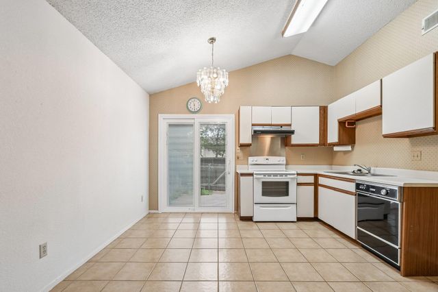 1015 E Yager LN 2, Austin, TX 78753