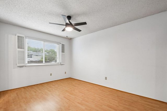 1015 E Yager LN 2, Austin, TX 78753