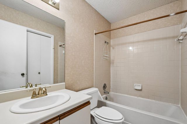 1015 E Yager LN 2, Austin, TX 78753