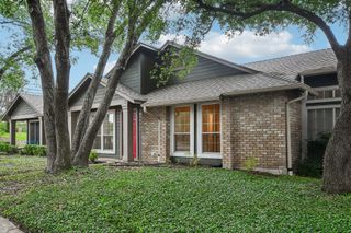 1015 E Yager LN 2, Austin, TX 78753