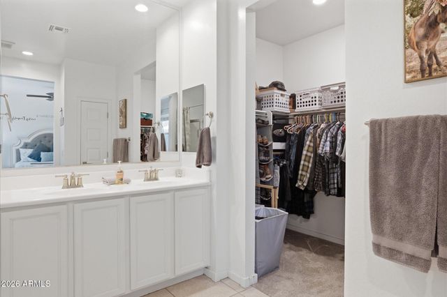 265 W TENIA Trail, San Tan Valley, AZ 85143