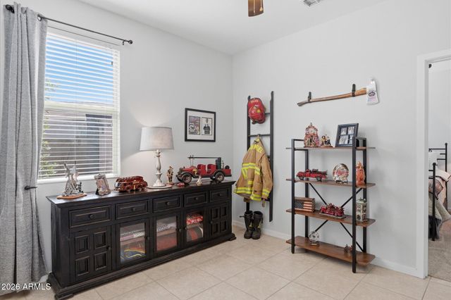 265 W TENIA Trail, San Tan Valley, AZ 85143