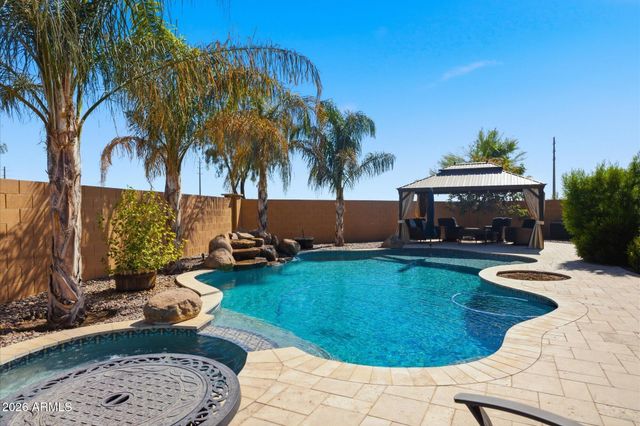 265 W TENIA Trail, San Tan Valley, AZ 85143