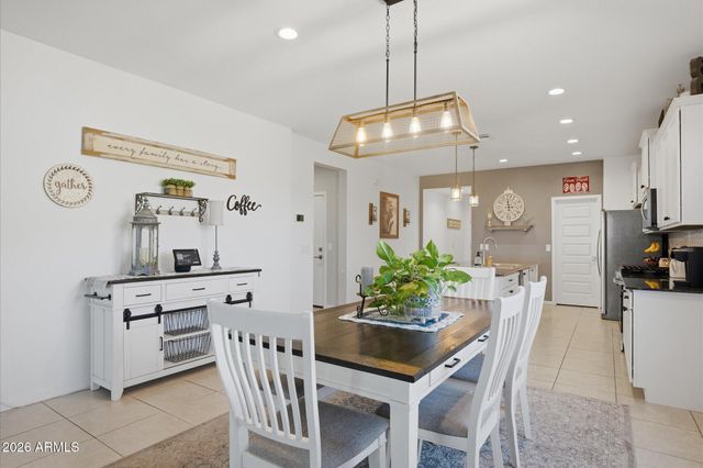 265 W TENIA Trail, San Tan Valley, AZ 85143